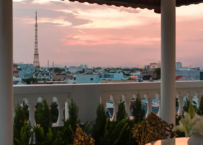 Bed &amp; Breakfast Song Ngọc 3*